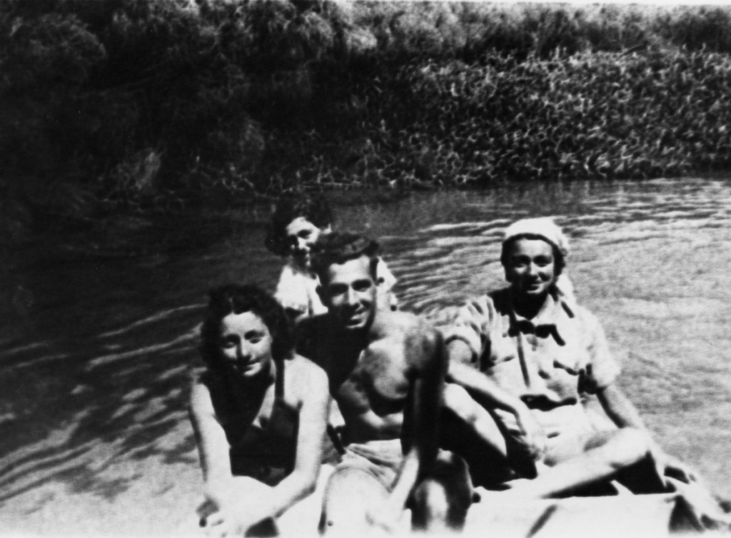 Hannah Senesh and friends sail the Jordan River